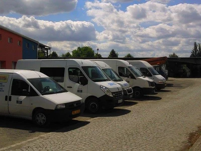 Servicing in quarries