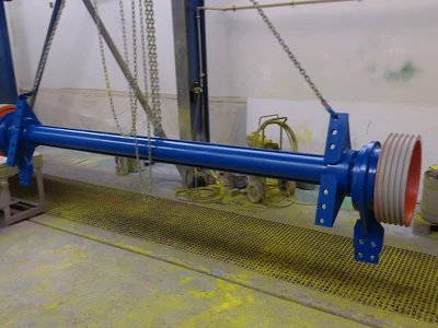 Servicing in quarries