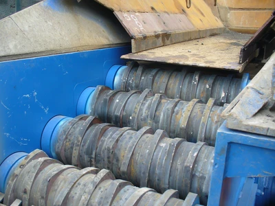 Servicing in quarries