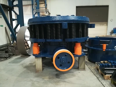 Servicing in quarries